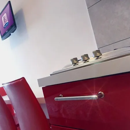 Cozy With Pool-beahost Lejlighed