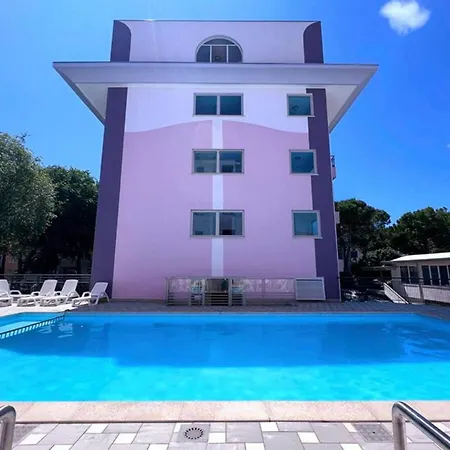 Cozy With Pool-beahost Lägenhet Bibione