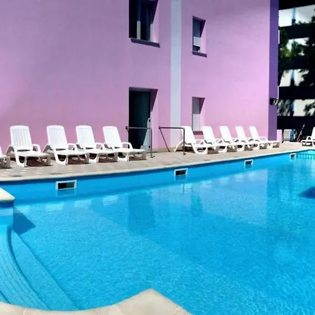 Lägenhet Cozy With Pool-beahost *