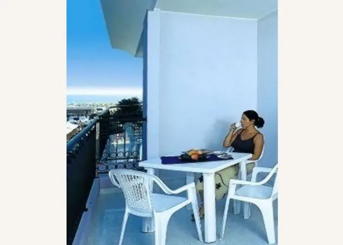 Cozy With Pool-beahost Appartamento